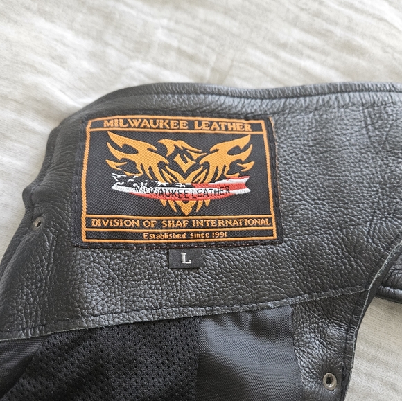 Leather women's chaps - Picture 1 of 3